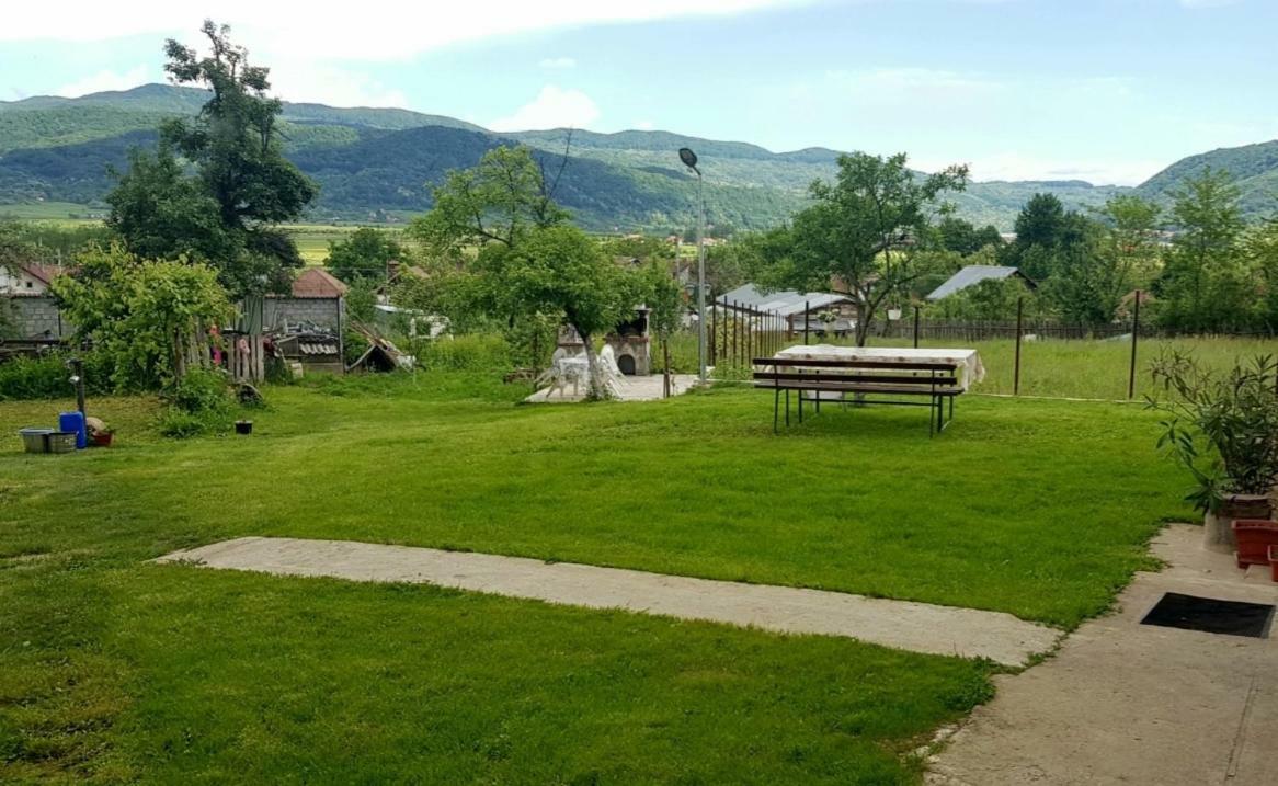 Pensiunea Adeluta Călimăneşti Eksteriør billede